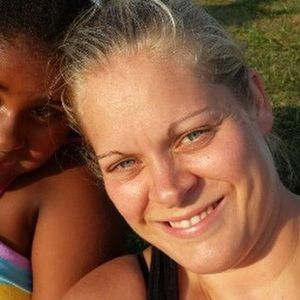 Meet your Posher, Hilary